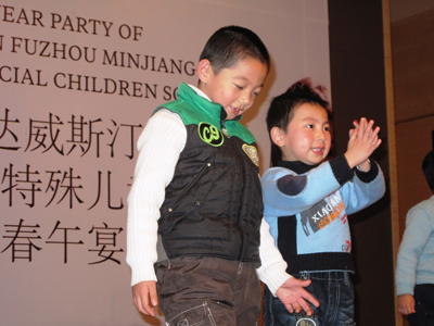 校長呼吁:給予自閉癥兒童更多關愛(圖)