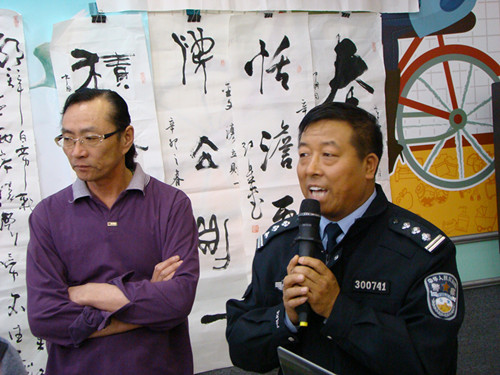 馮志國現場獻歌